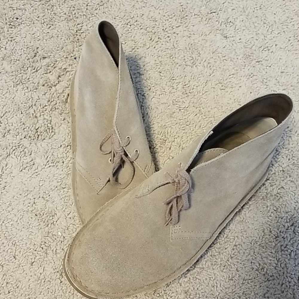 Clark's Suede Sand Desert Chukka Boots